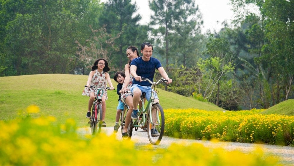 Đạp xe dạo chơi cùng gia đình